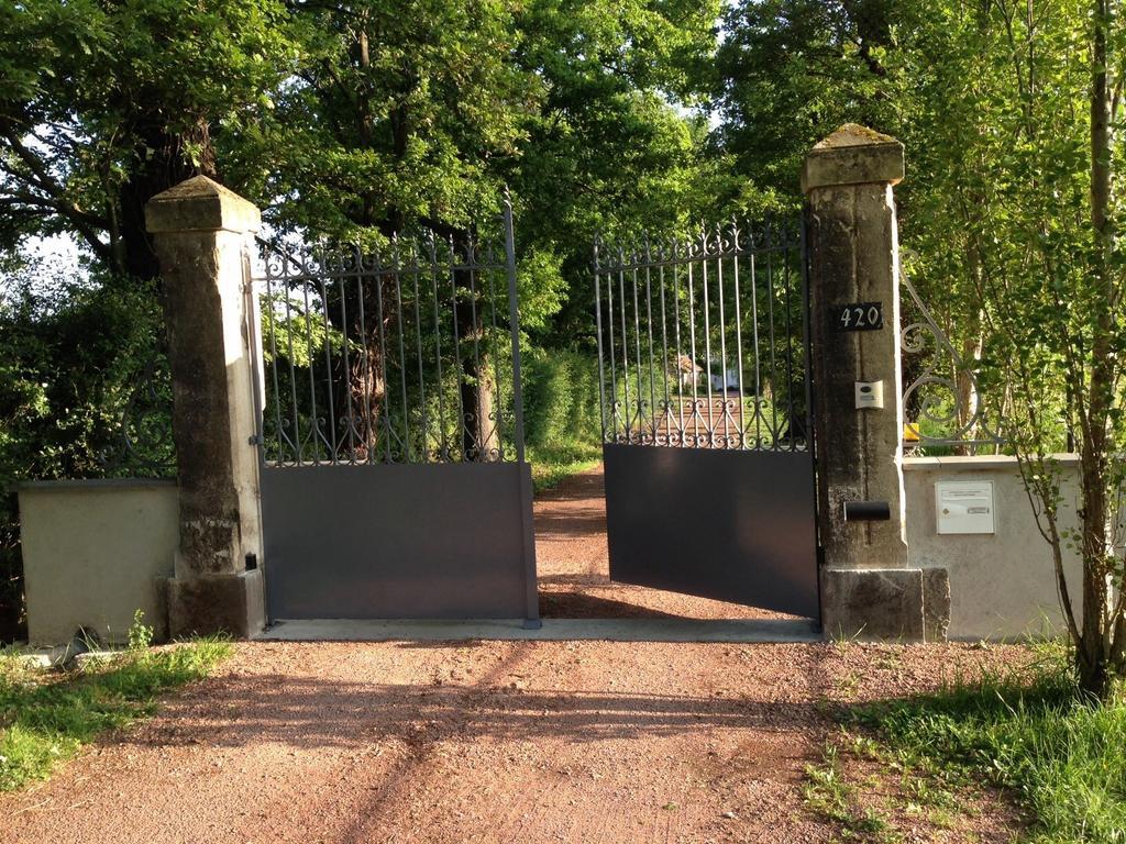 Domaine D'Aromm - Chambres D'Hotes & Gites - Piscine, Etangs & Animaux - Au Calme Ouches Экстерьер фото