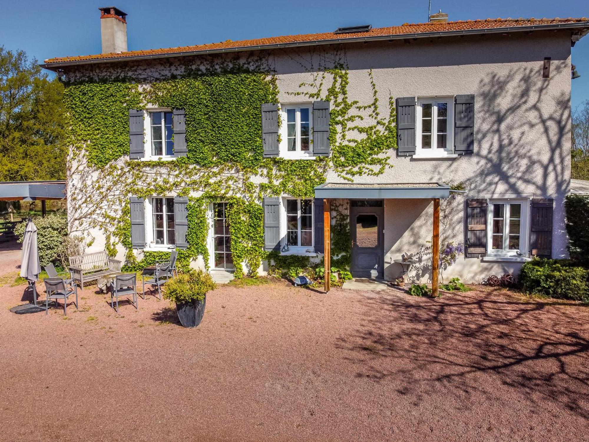 Domaine D'Aromm - Chambres D'Hotes & Gites - Piscine, Etangs & Animaux - Au Calme Ouches Экстерьер фото